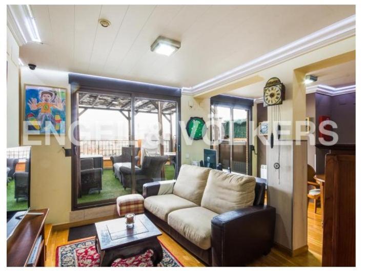 Habitacion Atico Muy Luminosa Con Bano Y Terraza Valencia Exterior foto